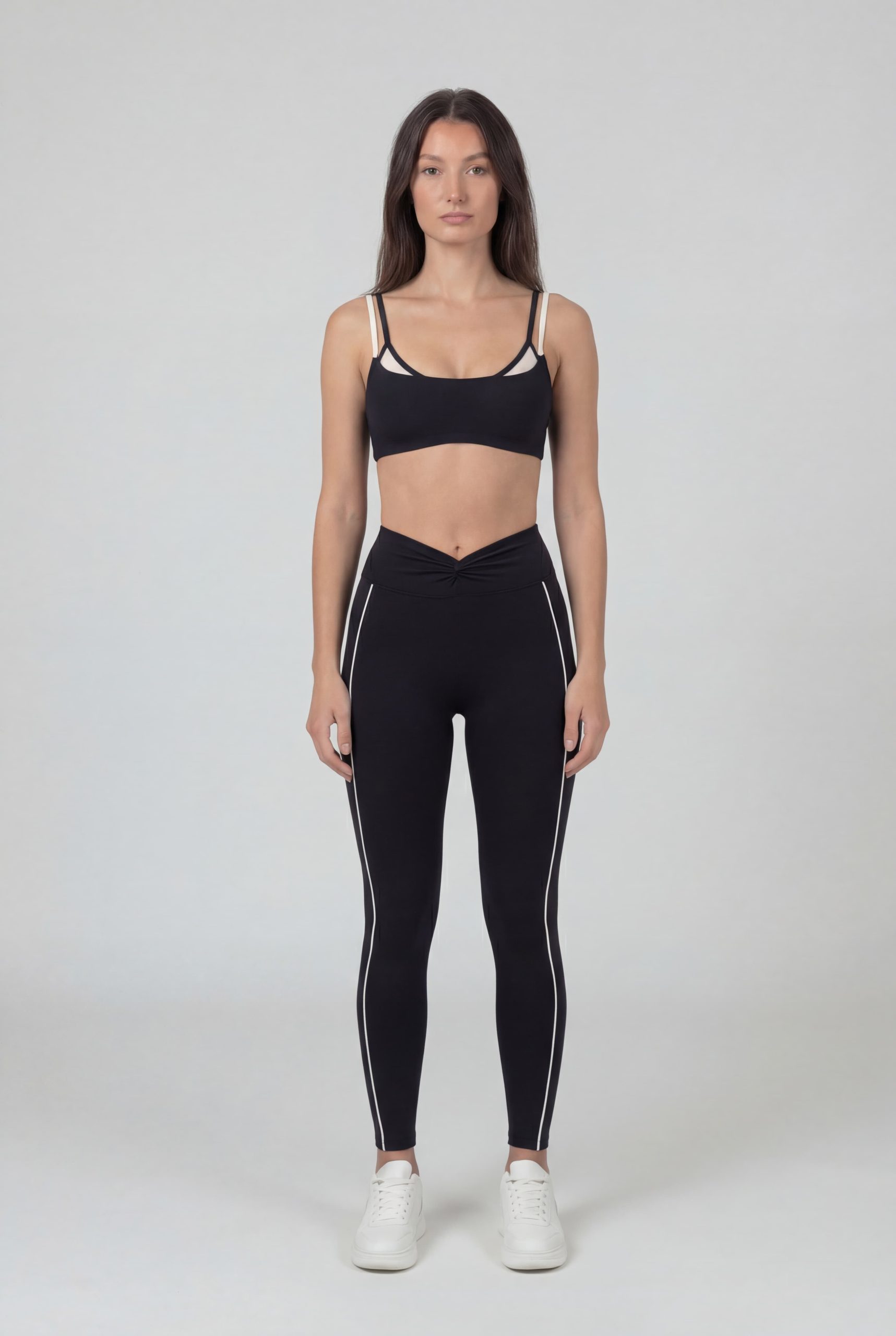 Line triangle bra front full black