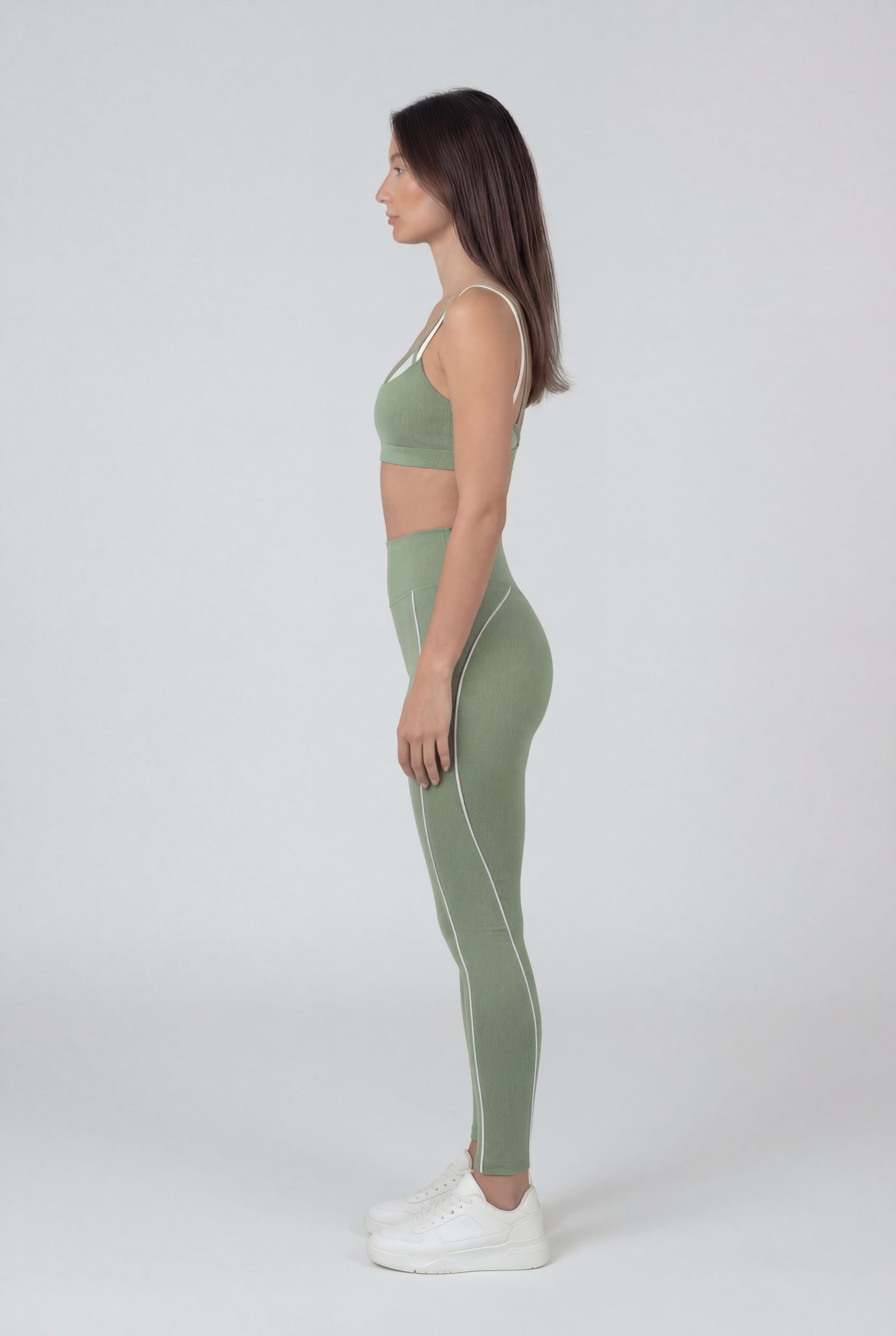 Line triangle bra side full pistachio