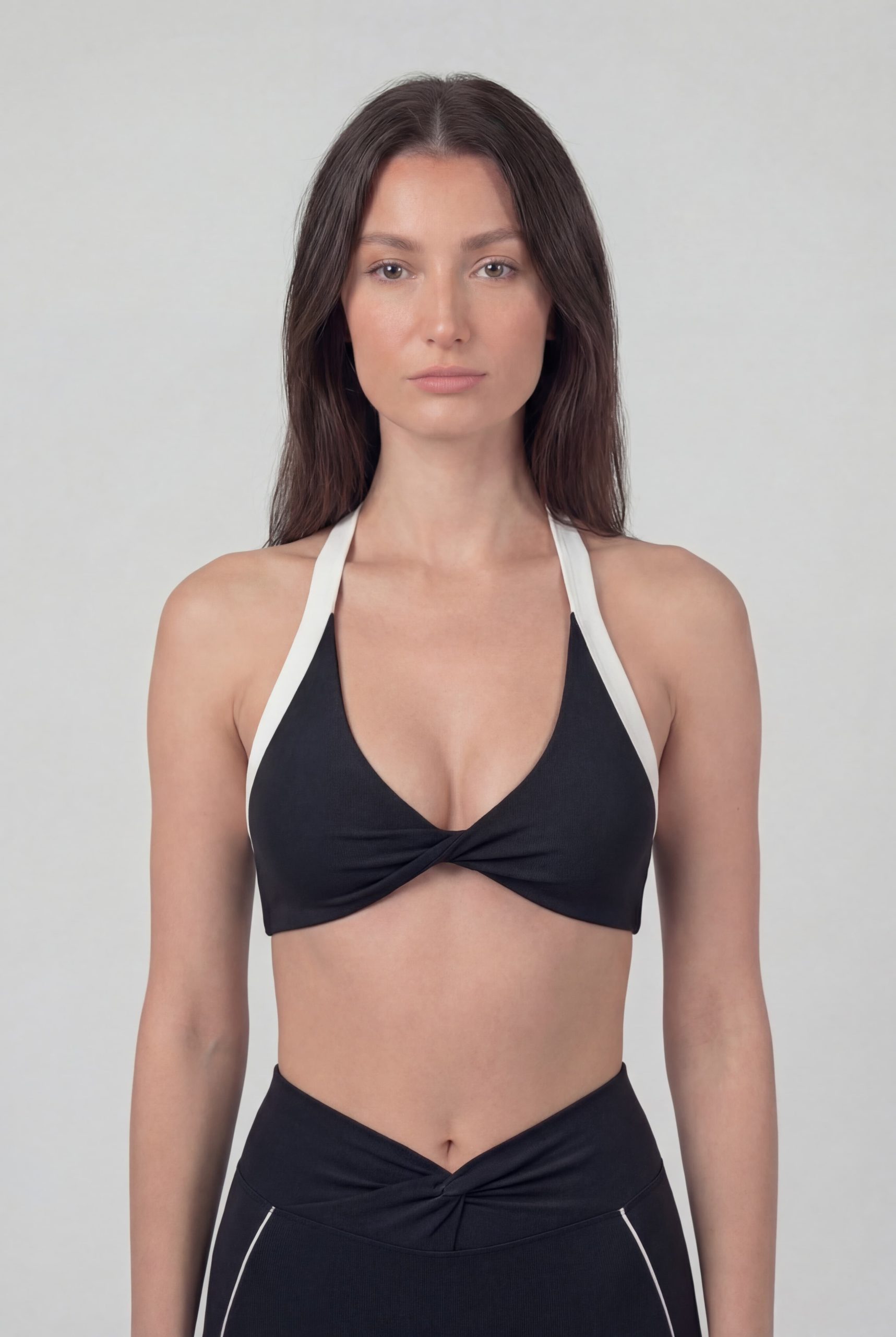 Triangle bra front black (1)